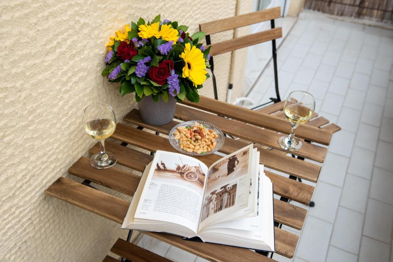 Apartamento Blue Ark Gate To History Atenas Exterior foto